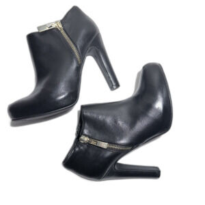 Marc Fisher Black September 3 Faux Leather Ankle Booties Gold Zip Women’s 5M